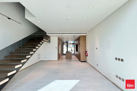 Villa till försäljning i Dubai, UAE 3 sovrum, 144.2 kvm Nr. 708219 - fotografi 6