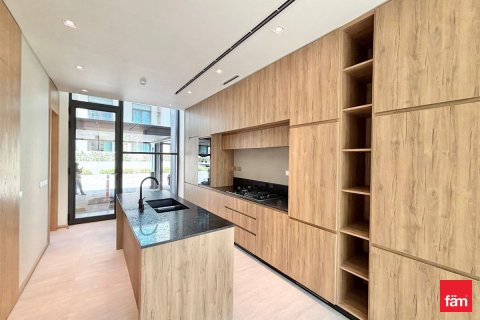 Villa till försäljning i Dubai, UAE 3 sovrum, 144.2 kvm Nr. 708219 - fotografi 4