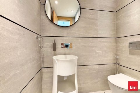 Villa till försäljning i Dubai, UAE 3 sovrum, 144.2 kvm Nr. 708219 - fotografi 23