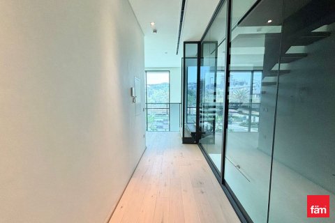 Villa till försäljning i Dubai, UAE 3 sovrum, 144.2 kvm Nr. 708219 - fotografi 14