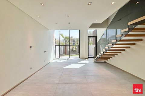 Villa till försäljning i Dubai, UAE 3 sovrum, 144.2 kvm Nr. 708219 - fotografi 7