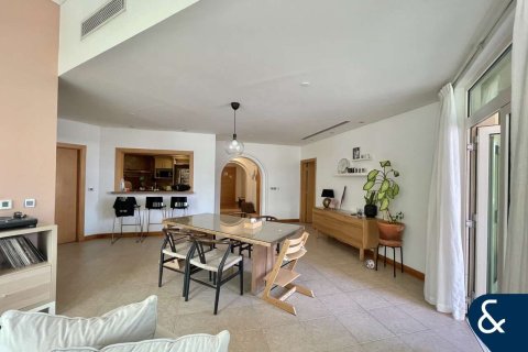 Apartmán v Palm Jumeirah, Dubai, SAE 3 spálne, 208 m2 č. 671210 - Fotografia 3