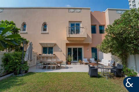 Villa en venta en Dubai Sports City, Dubai, EAU 4 dormitorios, 311 m2 № 671211 - foto 16