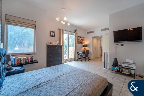 Villa en venta en Dubai Sports City, Dubai, EAU 4 dormitorios, 311 m2 № 671211 - foto 9