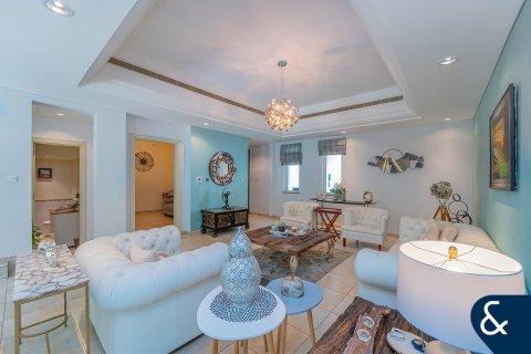 Villa en venta en Dubai Sports City, Dubai, EAU 4 dormitorios, 311 m2 № 671211 - foto 6