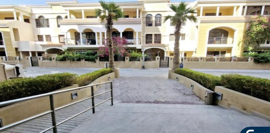 Таунхаус в Джумейра Вилладж Серкл, Дубай, ОАЭ 4 спальни, 296м2 № 671207