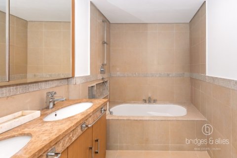 Купить квартиру в Даунтаун Дубай (Даунтаун Бурдж Дубай), ОАЭ 2 спальни, 124.2м2, № 670147 - фото 13