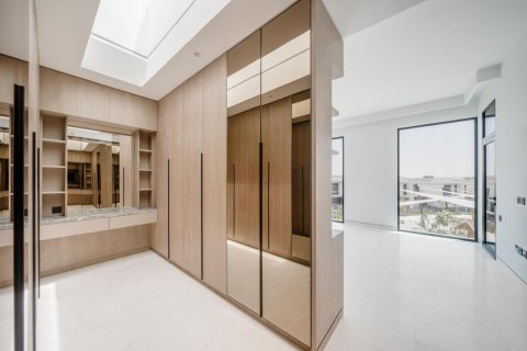Vilë në Tilal Al Ghaf, Dubai, Emiratet e Bashkuara Arabe 5 dhoma gjumi, 527 m2. № 613063 - Foto 23