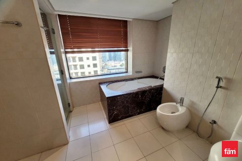 Apartment in Dubai, UAE 2 bedrooms, 151.2 sq.m. № 647815 - photo 14