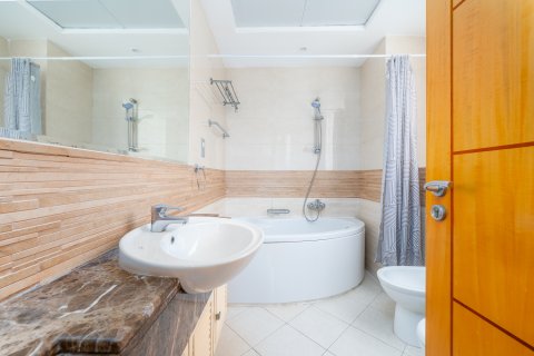 Apartament de închiriat în Dubai Marina, Dubai, EAU 2 dormitoare, 158.2 mp.  №749625 - poză 9