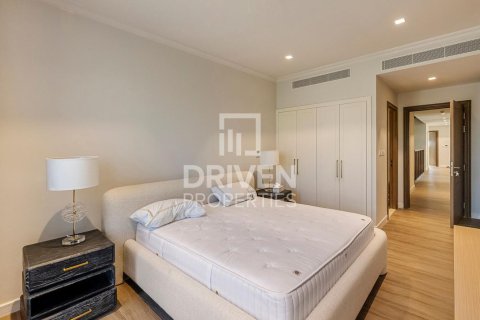 Townhouse in Jumeirah, Dubai, UAE 4 bedrooms, 397.9 sq.m. № 755895 - photo 12