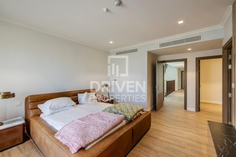 Townhouse in Jumeirah, Dubai, UAE 4 bedrooms, 397.9 sq.m. № 755895 - photo 18
