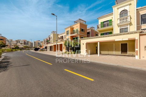 Townhouse in Jumeirah, Dubai, UAE 4 bedrooms, 397.9 sq.m. № 755895 - photo 26