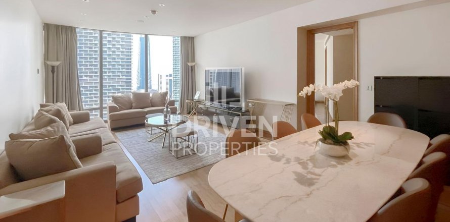 Apartment in Downtown Dubai (Downtown Burj Dubai), UAE 2 bedrooms, 152.27 sq.m. № 755898