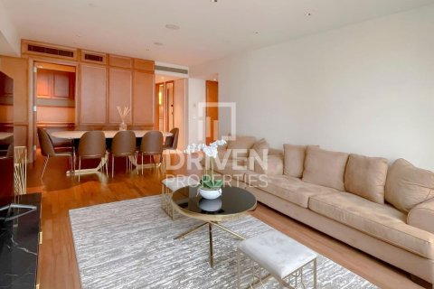 Apartment in Downtown Dubai (Downtown Burj Dubai), UAE 2 bedrooms, 152.27 sq.m. № 755898 - photo 2
