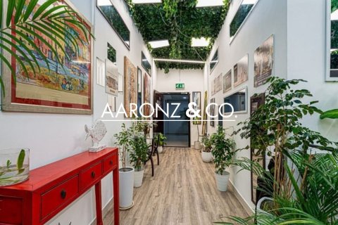 Jumeirah Lake Towers, Dubai, UAE의 임대용 사무실 219제곱미터 번호 687839 - 사진 11