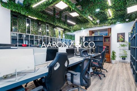 Зняти в оренду офіс в Джумейра Лейк Тауэрс, Дубай, ОАЕ 219м2, № 687839 - фото 15