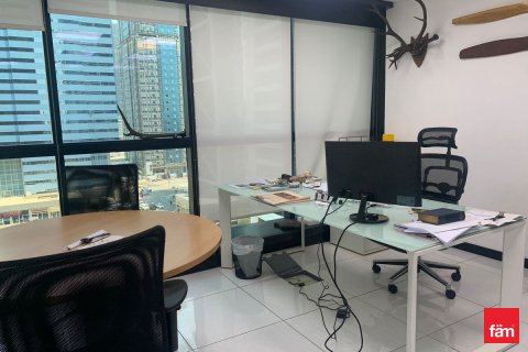Zyrë në Dubai, Emiratet e Bashkuara Arabe 130 m2. № 655942 - Foto 3