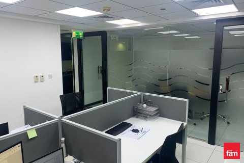 Zyrë në Dubai, Emiratet e Bashkuara Arabe 130 m2. № 655942 - Foto 1