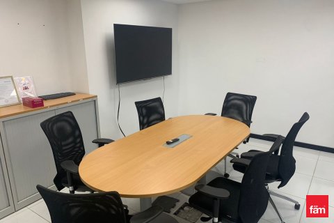 Zyrë në Dubai, Emiratet e Bashkuara Arabe 130 m2. № 655942 - Foto 4