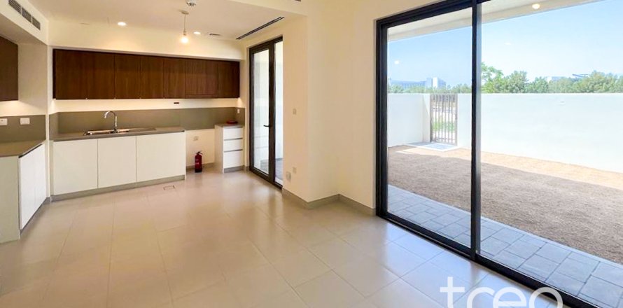 Villa en Dubai South (Dubai World Central), Dubai, EAU 3 dormitorios, 180.7 m² № 733865