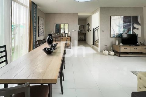 Vila u gradu DAMAC Hills (Akoya by DAMAC), Dubai, UAE 6 spavaće sobe, 425 m2 Br. 643931 - Slika 8