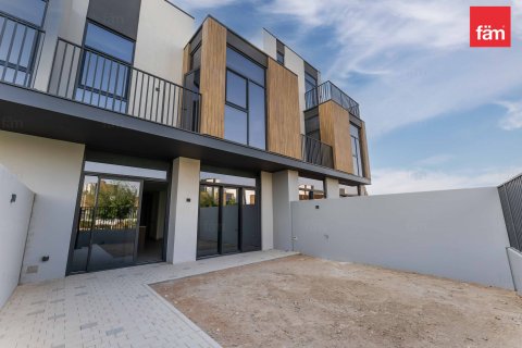 Villetta a schiera in affitto a Dubai, EAU 3 camere da letto, 182.2 mq. № 644791 - foto 1