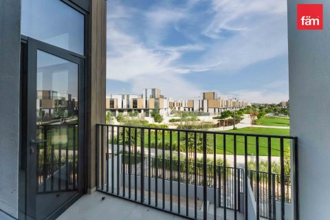 Villetta a schiera in affitto a Dubai, EAU 3 camere da letto, 182.2 mq. № 644791 - foto 13