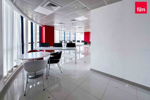 Kancelarija u Dubai, UAE 101.4 m2 Br. 644790 - fotografija 8