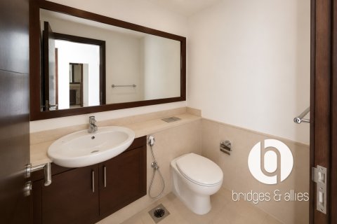 Huoneisto Downtown Dubai (Downtown Burj Dubai), Arabiemiraatit 1 makuuhuone, 87 m2 № 713743 - kuva 14