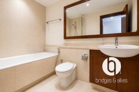 Huoneisto Downtown Dubai (Downtown Burj Dubai), Arabiemiraatit 1 makuuhuone, 87 m2 № 713743 - kuva 15