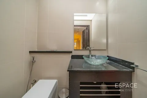 Apartmen di CAYAN TOWER di Dubai Marina, UAE 2 bilik tidur, 117 meter persegi № 738530 - foto 8