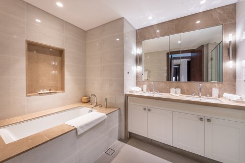 Apartment in Downtown Dubai (Downtown Burj Dubai), UAE 2 bedrooms, 153 sq.m. № 734158 - photo 8