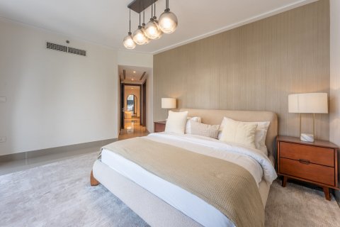 Apartment in Downtown Dubai (Downtown Burj Dubai), UAE 2 bedrooms, 160 sq.m. № 734159 - photo 12