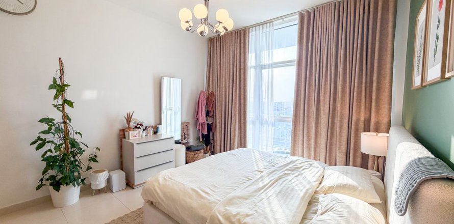 Al Furjan, Dubai, UAE의 아파트 침실 1개, 98.3제곱미터 번호 678284