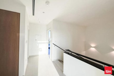 Vilă de închiriat în Dubai, EAU 4 dormitoare, 231 mp.  №689323 - poză 8