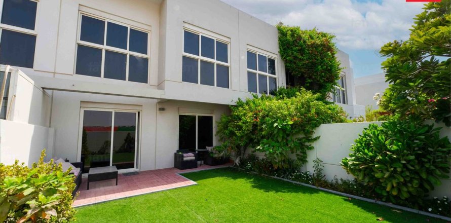 Řadový dům v Dubai, SAE 3 ložnice, 182 m² Č.: 702530