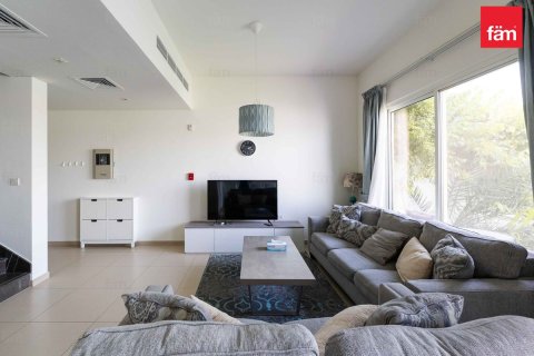Řadový dům v Dubai, SAE 3 ložnice, 182 m² Č.: 702530 - fotografie 3