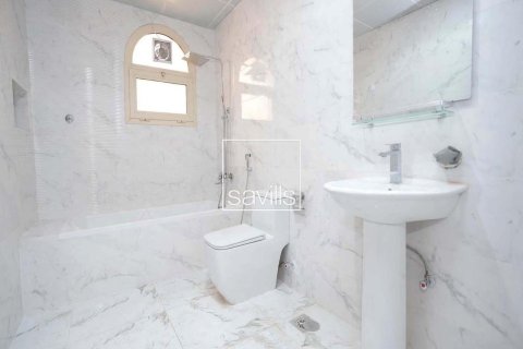 Villa zur Miete in Muroor Area, Abu Dhabi, VAE 6 Schlafzimmer, 499.91 m2 Nr. 766890 - Foto 13