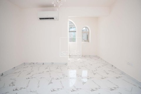 Villa zur Miete in Muroor Area, Abu Dhabi, VAE 6 Schlafzimmer, 499.91 m2 Nr. 766890 - Foto 9