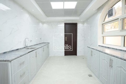 Villa zur Miete in Muroor Area, Abu Dhabi, VAE 6 Schlafzimmer, 499.91 m2 Nr. 766890 - Foto 11
