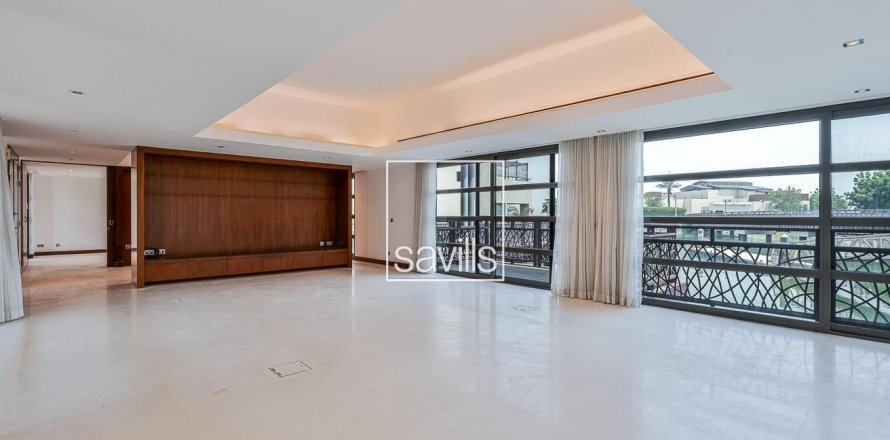 Villa in Al Qurm, Abu Dhabi, VAE: 5 Schlafzimmer, 1266.27 m2 Nr. 766894