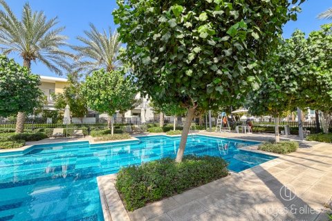 Villa in Tilal Al Ghaf, Dubai, UAE 3 bedrooms, 145 sq.m. № 689615 - photo 17