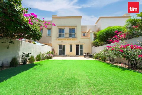 Villa te huur in Dubai, VAE 2 slaapkamers, 269.2 vr.m., nr 710758 - foto 22