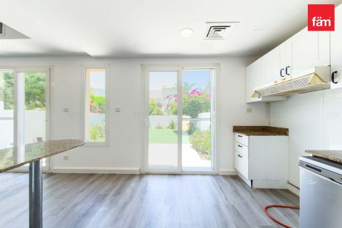 Villa te huur in Dubai, VAE 2 slaapkamers, 269.2 vr.m., nr 710758 - foto 5