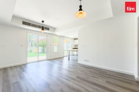 Villa te huur in Dubai, VAE 2 slaapkamers, 269.2 vr.m., nr 710758 - foto 6