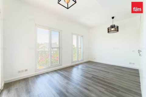 Villa te huur in Dubai, VAE 2 slaapkamers, 269.2 vr.m., nr 710758 - foto 18