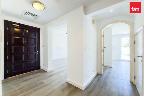 Villa te huur in Dubai, VAE 2 slaapkamers, 269.2 vr.m., nr 710758 - foto 10