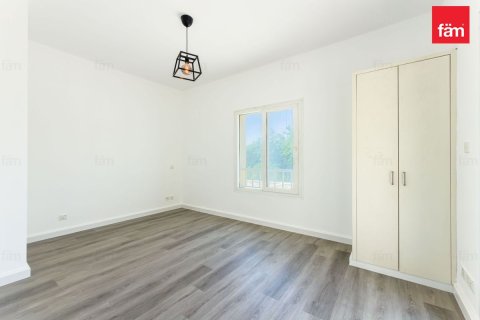 Villa te huur in Dubai, VAE 2 slaapkamers, 269.2 vr.m., nr 710758 - foto 15