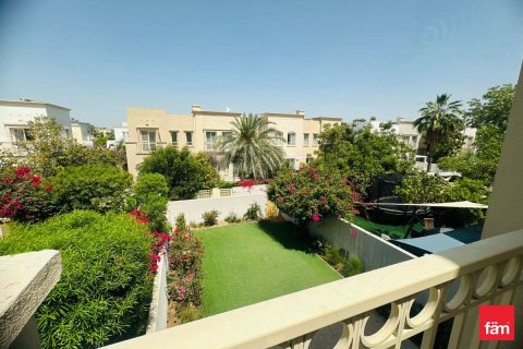 Villa te huur in Dubai, VAE 2 slaapkamers, 269.2 vr.m., nr 710758 - foto 2